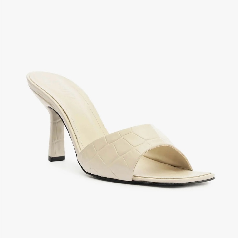 SCHUTZ Posseni Pearl Crocodile Effect Leather Sandals